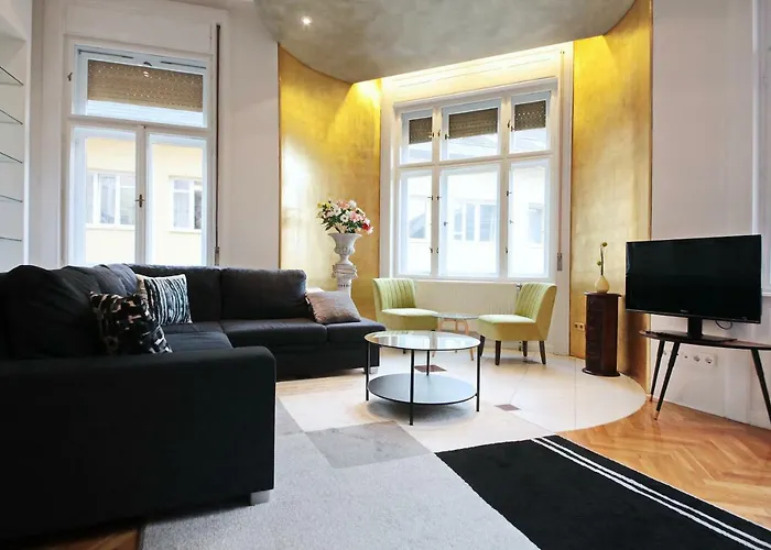 דירה Luxury Gold Plated In Calm Location
