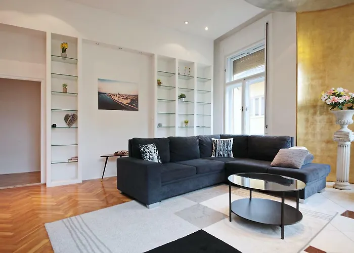 Luxury Gold Plated In Calm Location * Budapest